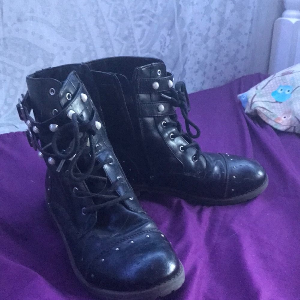 Black Vintage Boots